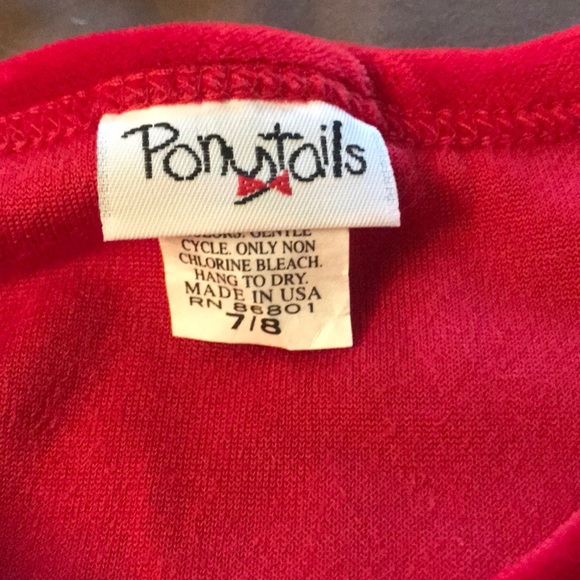 Red velvety dress with flowers size 7/8 - Picture 3 of 5